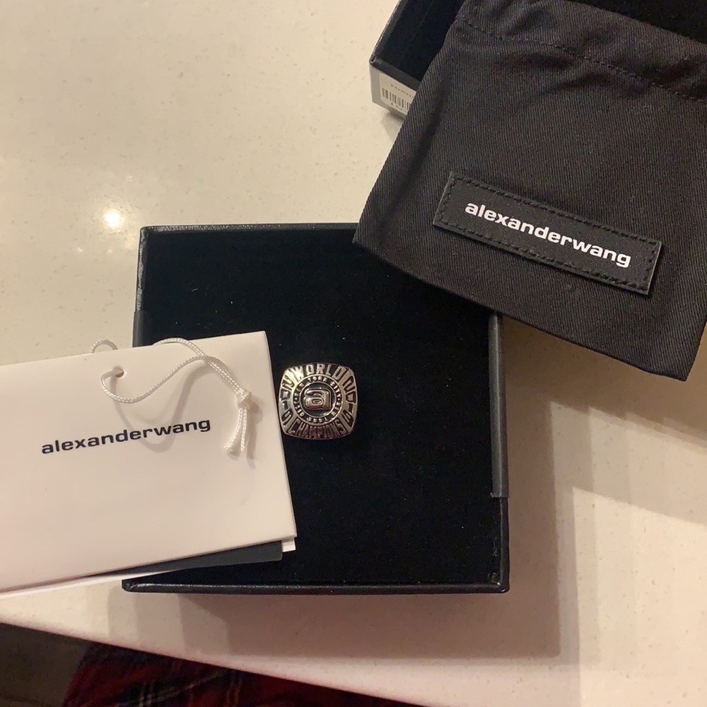 Alexander Wang ring size OS